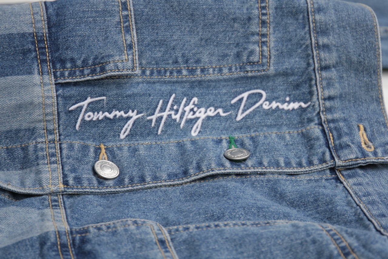 ■TOMMY HILFIGER/デニムジャケット_b0139233_09480292.jpg