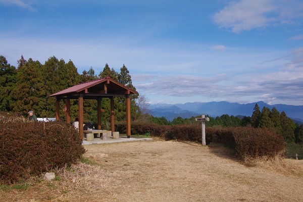 登り始めは満観峰_d0164761_15160141.jpg