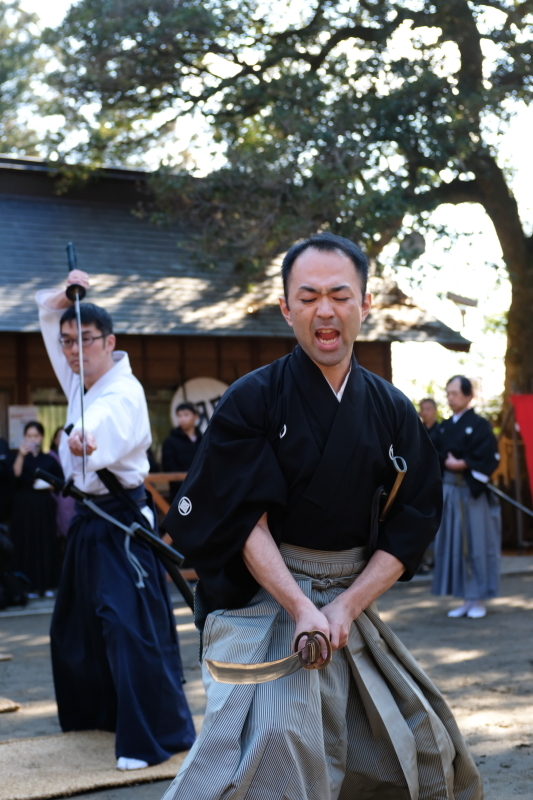 令和２年　水戸八幡宮・はねつき神事＆破魔弓神事　＜関口流抜刀術奉納＞　２０２０・０１・１３_e0143883_17285955.jpg