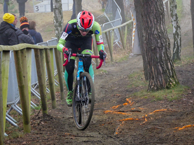 金栄堂サポート:SNEL CYCLOCROSS TEAM・積田連選手 ベルギー遠征ご報告&Fact®レンズインプレッション!_c0003493_10414211.jpg