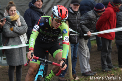 金栄堂サポート:SNEL CYCLOCROSS TEAM・積田連選手 ベルギー遠征ご報告&Fact®レンズインプレッション!_c0003493_10414344.jpg