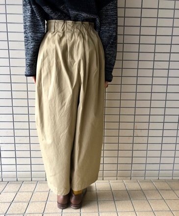 yuni◇マスターシードギャバコクーンパンツ◇_d0127394_16430938.jpg