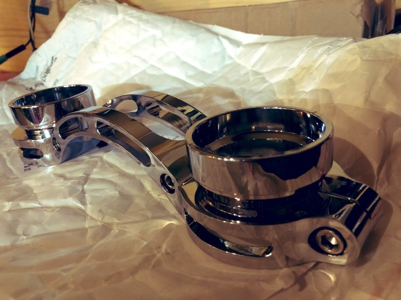 00年-07年 車・バイク・自転車 ハーレー 41mm用 フォークブレース