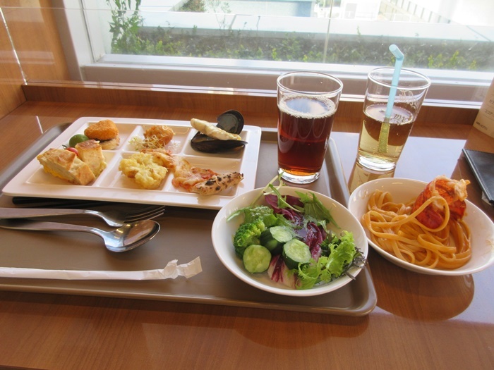【アパ ホテル&リゾート 横浜ベイタワー】ランチビュッフェ1800円ぽっきり【ラ・ベランダ】_b0009849_16443721.jpg