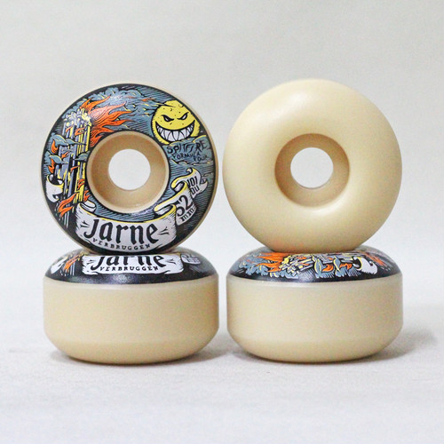NEW SKATE ITEMS!!!!_d0101000_12132230.jpg