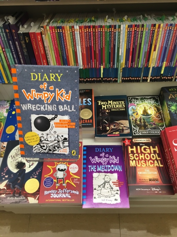 Wimpy Kid にハマった_d0388075_22055258.jpeg