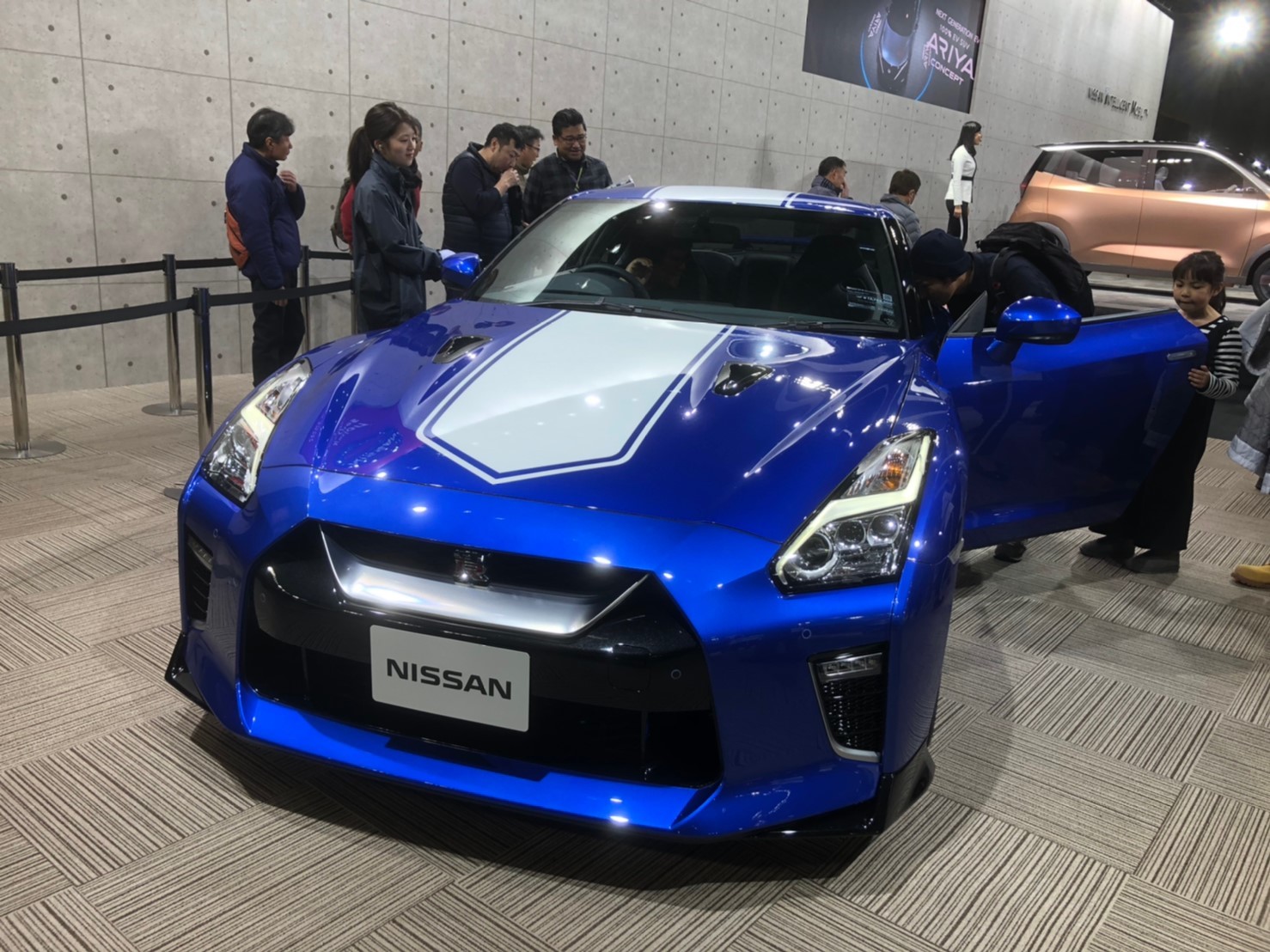 1月17日(金)TOMMYBASEブログ☆2020札幌モーターショー!!LEXUS専門店♪カスタムセダン♪自社ローン☆_b0127002_19470066.jpg
