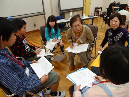 新美南吉生誕100年記念プロジェクト 「読み語り~南吉と出会う」 ワークショップ_a0396005_17051465.jpg