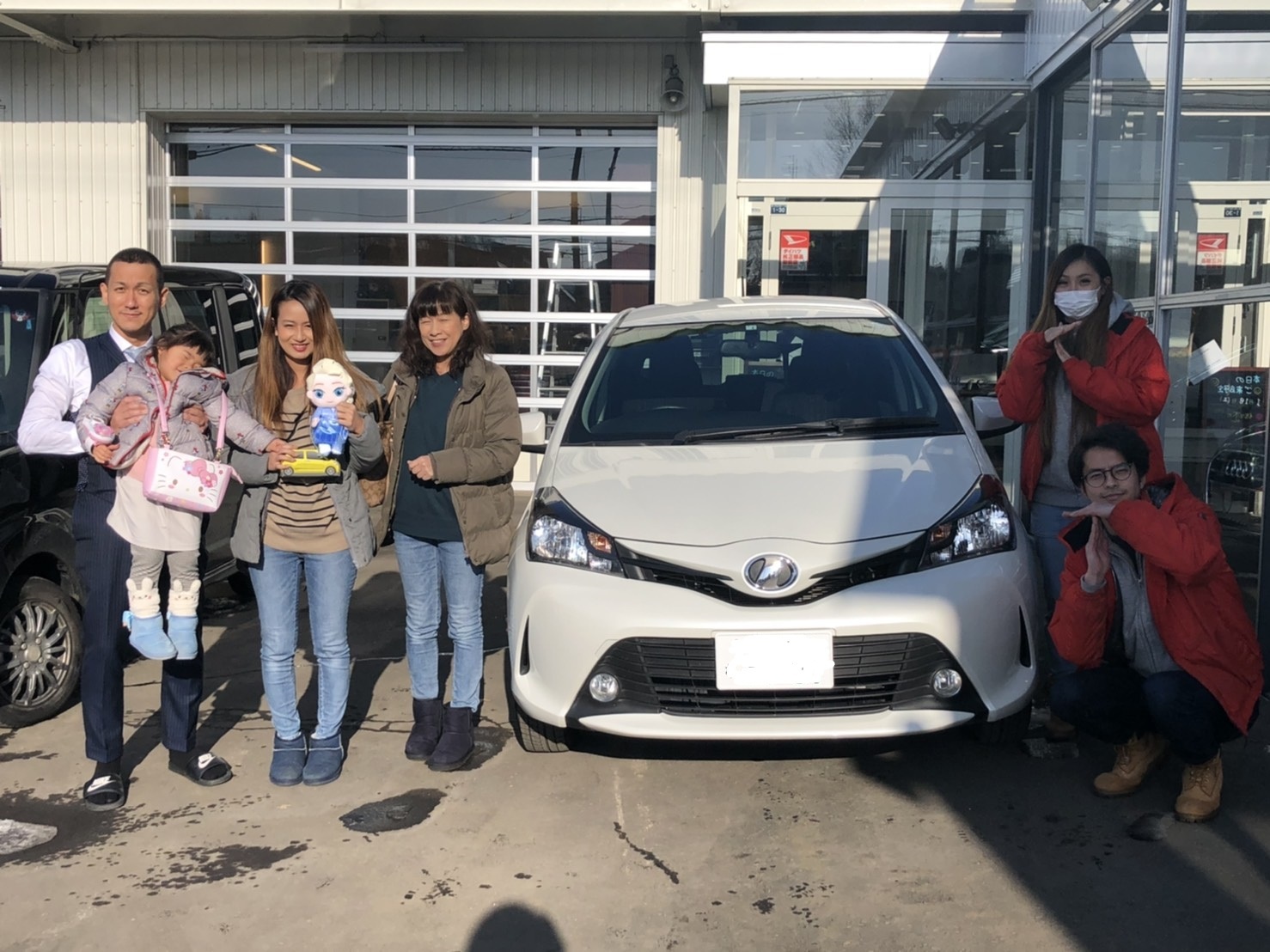 1月18日(土)★ヴィッツS様納車★ランクル アルファード ハマー TOMMY♡_b0127002_18185850.jpg