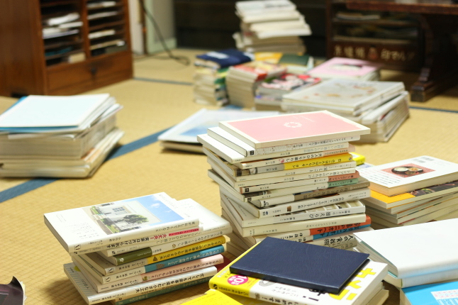 わたしももう一度、自分の片づけがしたくなって...本棚を見直してみた。_f0354014_22080070.jpg