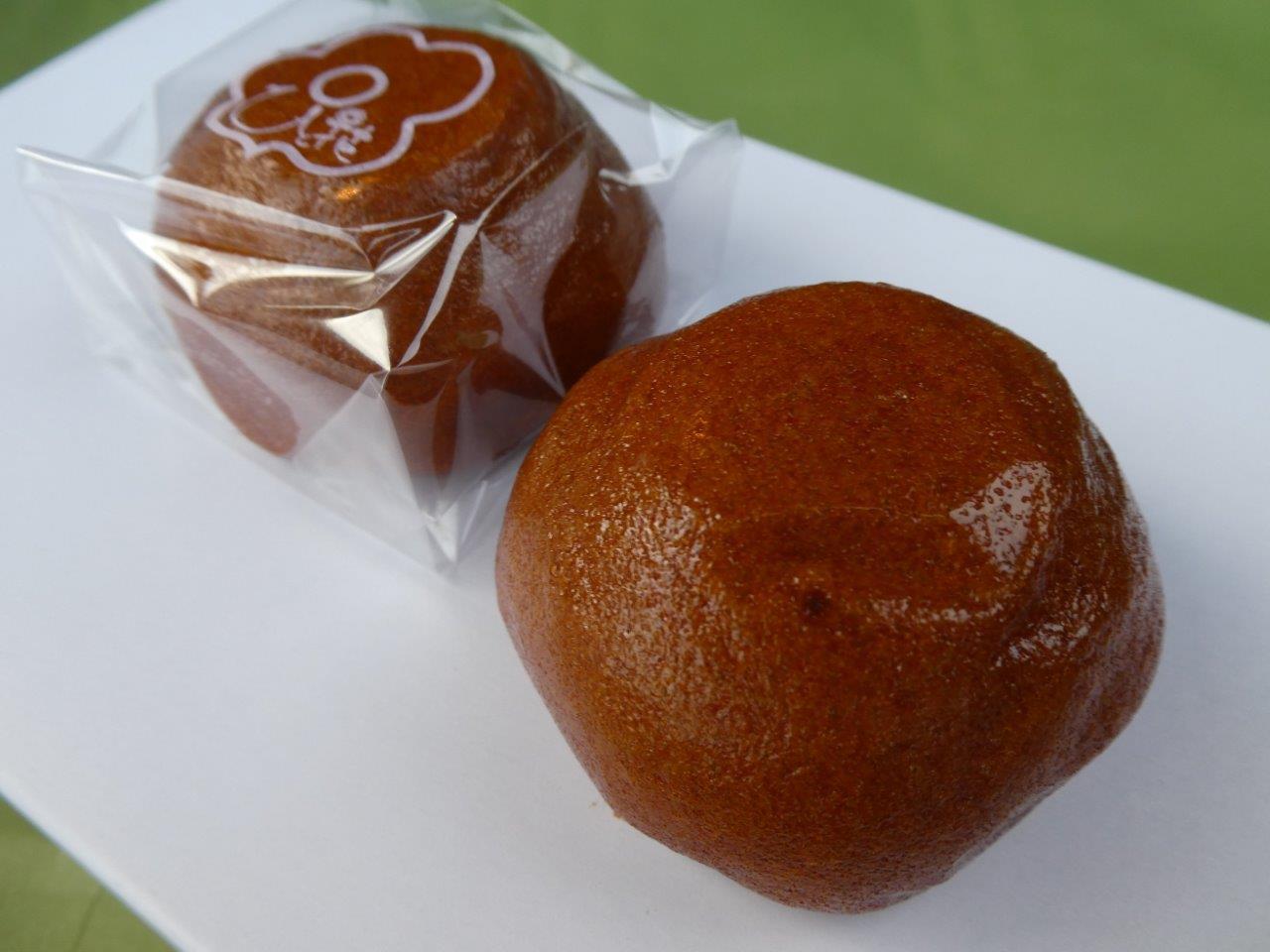 まんじゅう屋 ひと花 　黒糖温泉まんじゅう_d0106134_23310057.jpg