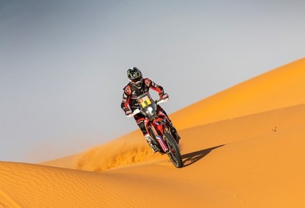 パリダカ悲願の優勝?ですやん!_f0056935_16320456.jpg