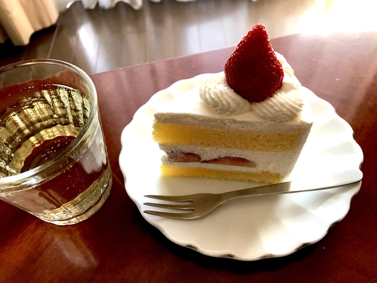 ショートケーキ ヴェールの丘 八王子celeo よく飲むオバチャン 本日のメニュー
