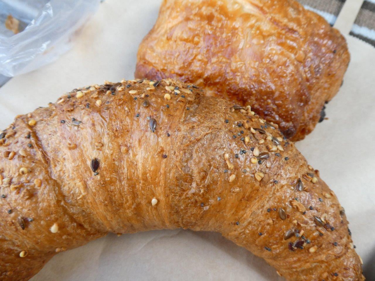 zushi curry ＆ ぱん屋LeuCocoRyne 　2度目訪問でわかること_d0106134_00073329.jpg