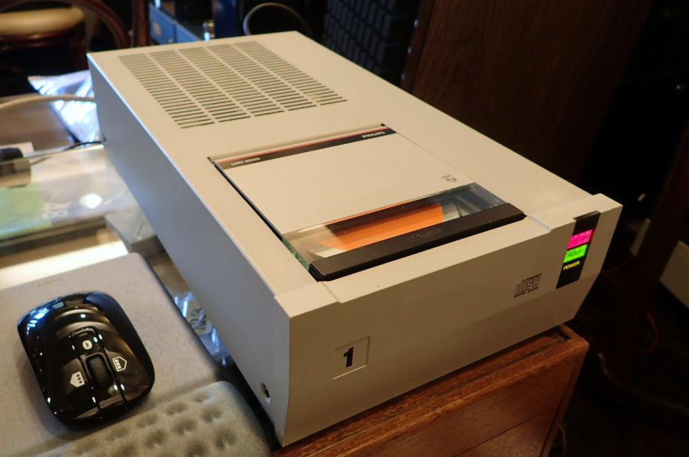 フイリップスLHH2000入荷。_b0262449_11052536.jpg