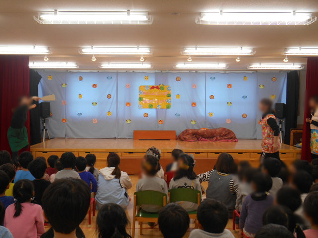 お誕生日会_e0148419_16363453.jpg