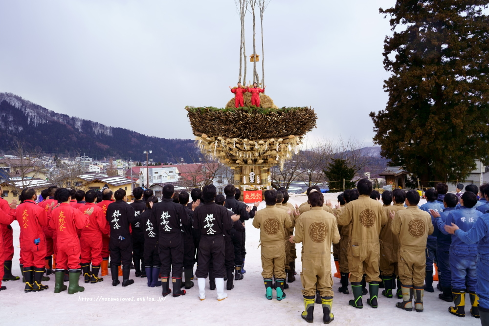 野沢温泉村 社殿完成 1 15 道祖神祭り 野沢温泉とその周辺いろいろ2 野沢温泉村 社殿完成 1 15 道祖神祭り 野沢温泉とその周辺いろいろ2