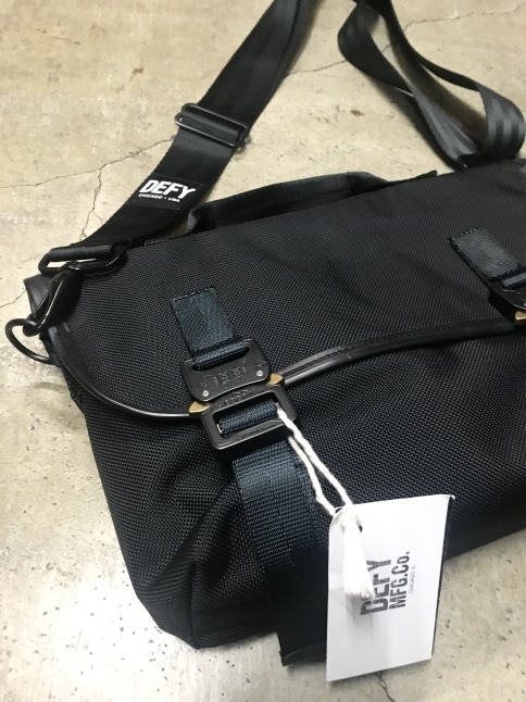 DEFY BAGS VerBackle RollTop「Mac Book Pro」_d0152280_04485237.jpeg
