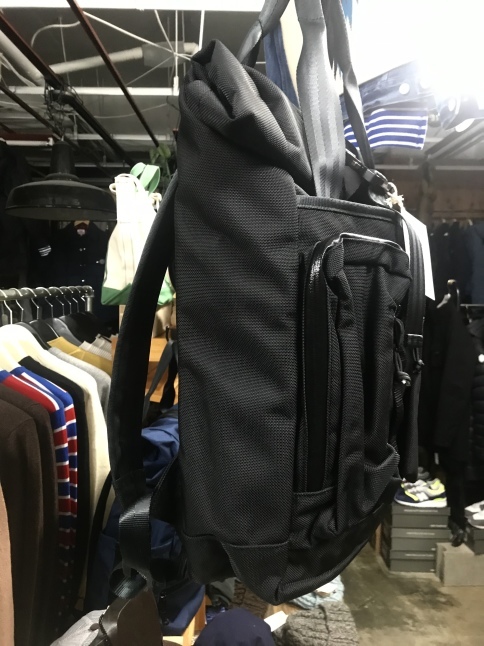 DEFY BAGS VerBackle RollTop「Mac Book Pro」_d0152280_04543769.jpeg