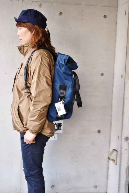 DEFY BAGS VerBackle RollTop「Mac Book Pro」_d0152280_05054470.jpg
