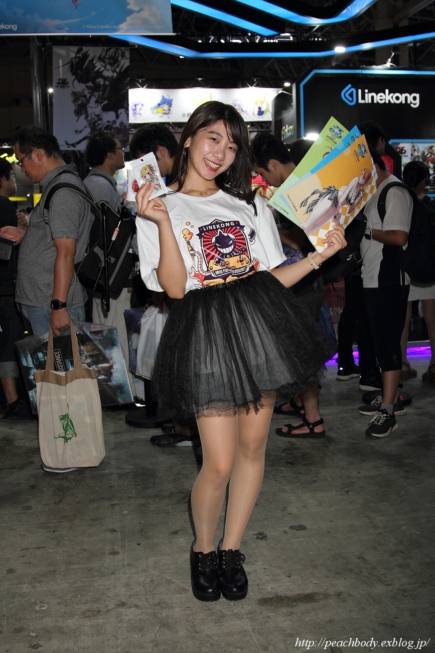 佐久間友理 さん(LINEKONG ブース) Peach Body