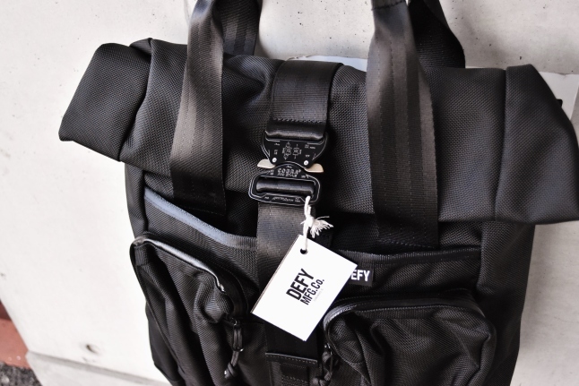 DEFY BAGS VerBackle RollTop「Mac Book Pro」_d0152280_00493250.jpg