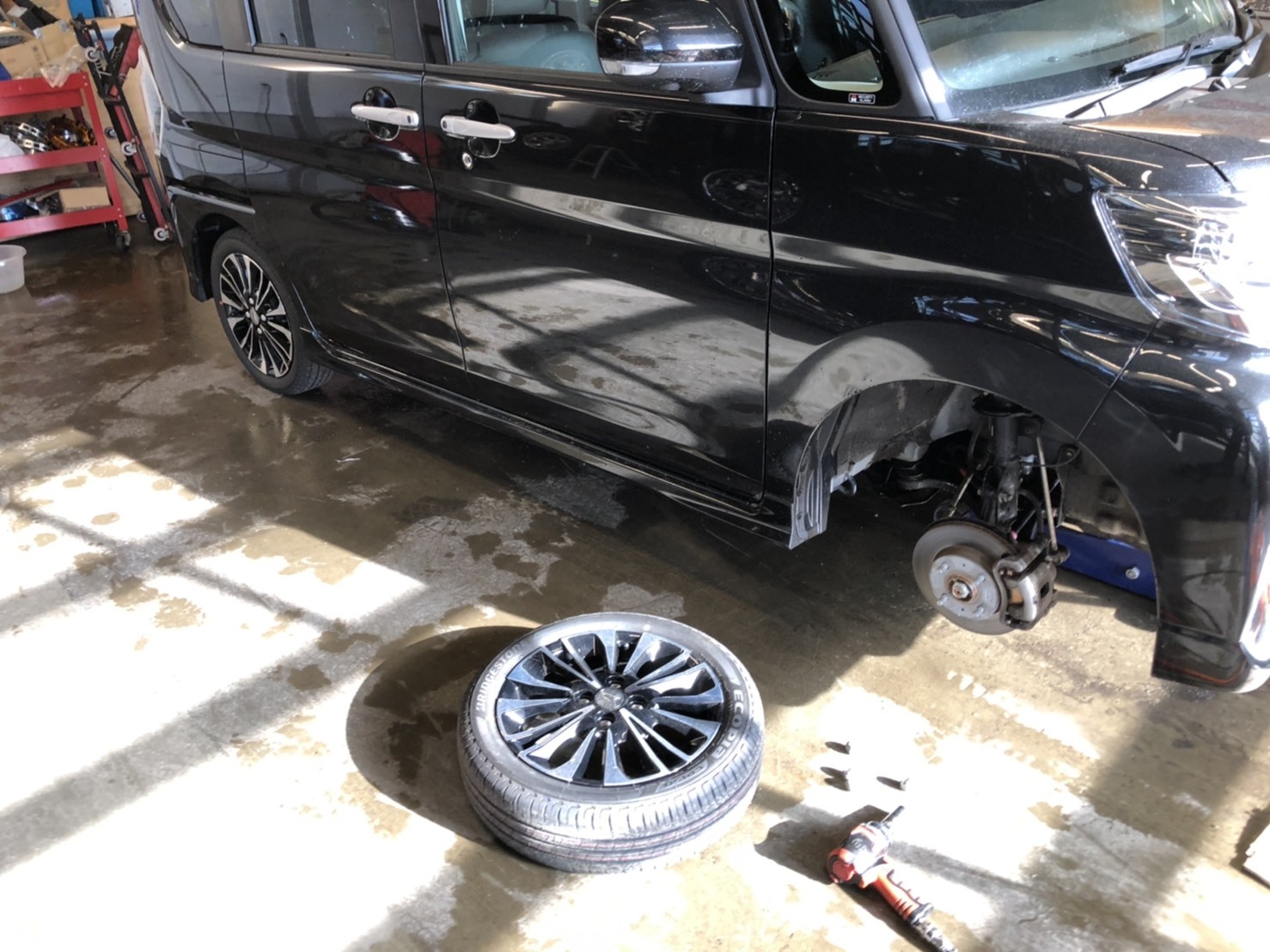 1月23日(木)ランドクルーザー100 VXリミテッド 4.7VXリミテッド 4WD あります♬ ランクル ハマー エスカレードならTOMMY☆彡_b0127002_18384919.jpg