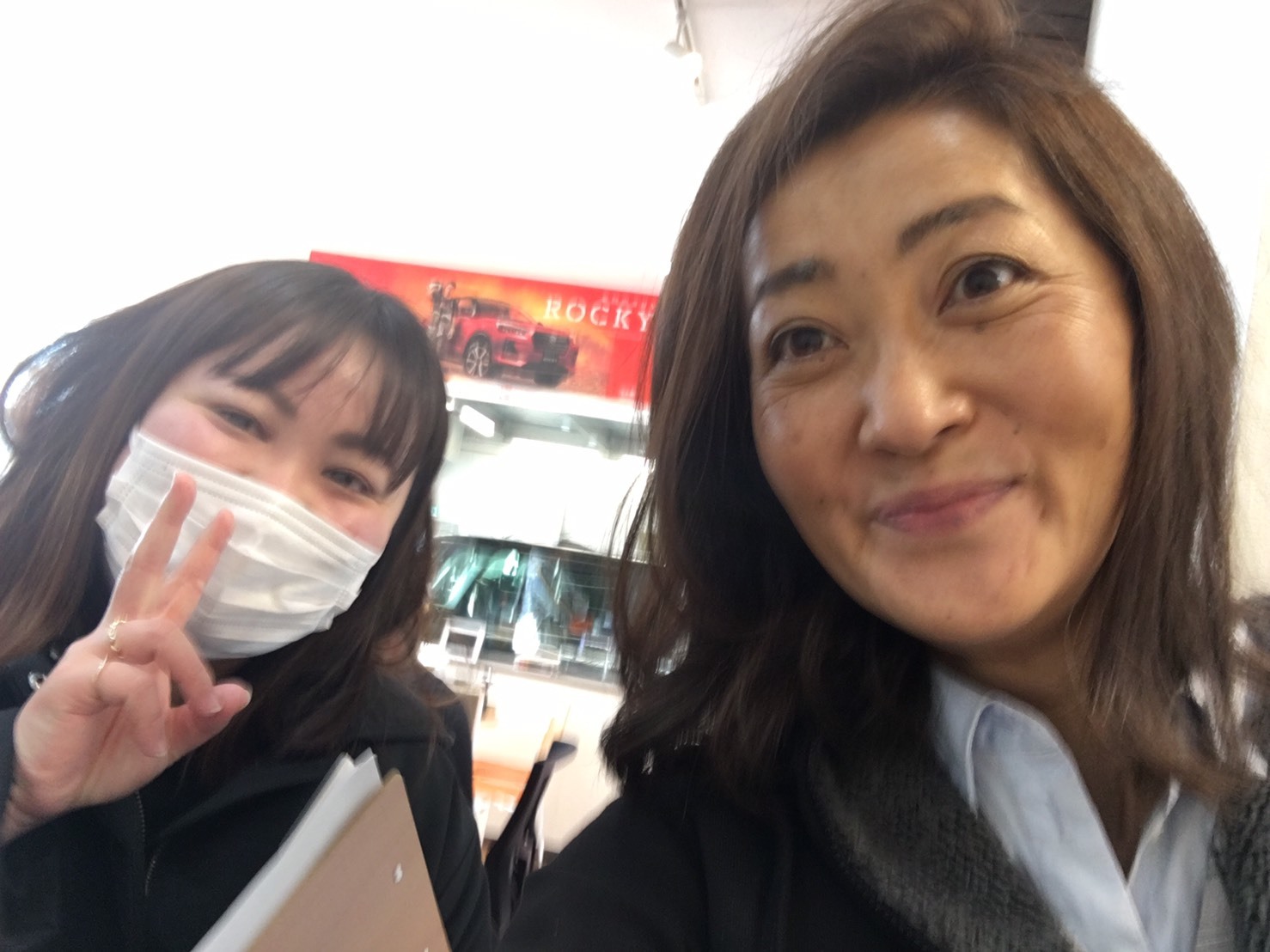 1月23日(木)ランドクルーザー100 VXリミテッド 4.7VXリミテッド 4WD あります♬ ランクル ハマー エスカレードならTOMMY☆彡_b0127002_18450270.jpg