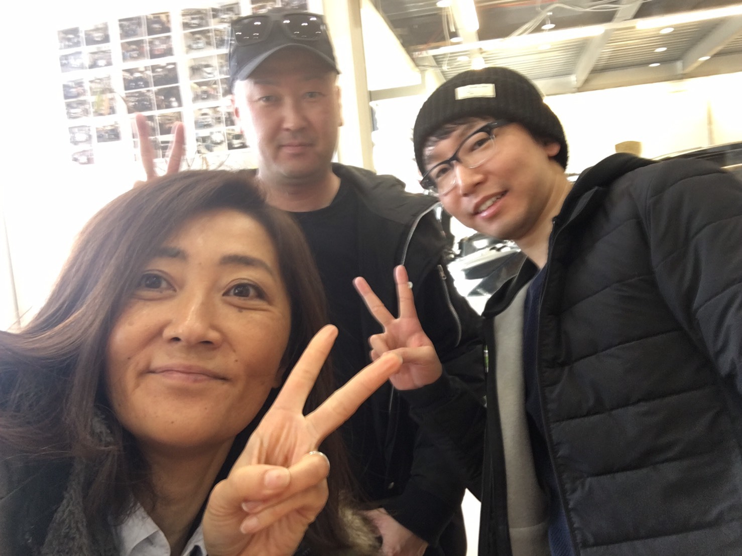 1月23日(木)ランドクルーザー100 VXリミテッド 4.7VXリミテッド 4WD あります♬ ランクル ハマー エスカレードならTOMMY☆彡_b0127002_18453904.jpg
