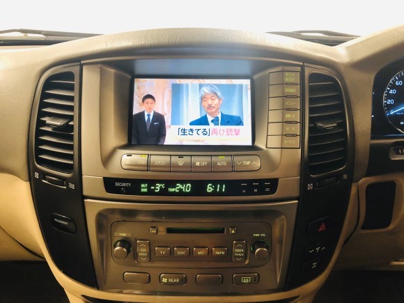 1月23日(木)ランドクルーザー100 VXリミテッド 4.7VXリミテッド 4WD あります♬ ランクル ハマー エスカレードならTOMMY☆彡_b0127002_19104187.jpg