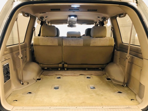 1月23日(木)ランドクルーザー100 VXリミテッド 4.7VXリミテッド 4WD あります♬ ランクル ハマー エスカレードならTOMMY☆彡_b0127002_19225888.jpg