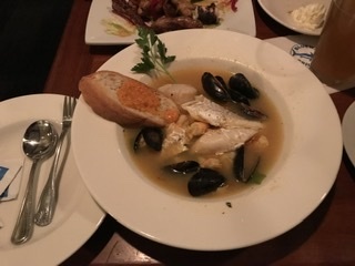 ブイヤベースの感想@LA, blue water grill_b0365715_12521081.jpeg