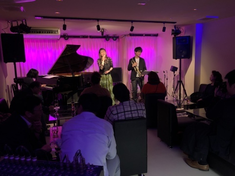 Jazzlive Cominジャズライブカミン 本日25日土曜日はレーザーディスク上映会_b0115606_12412204.jpeg