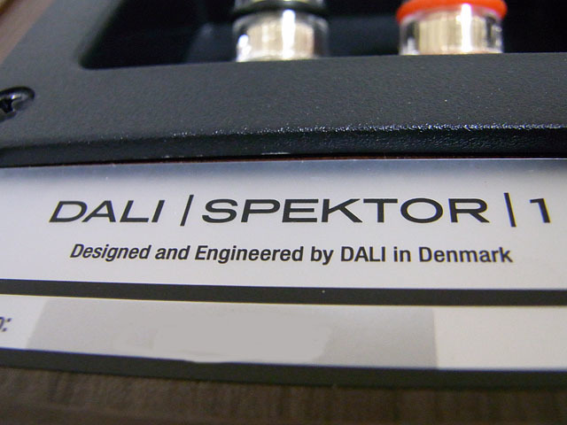 DALI Spektor1を買った : TYO.STDのおきらく写真生活 DALI Spektor1を買った : TYO.STDのおきらく写真生活