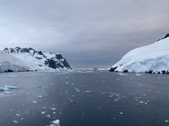 南極クルーズ（40）ルメール海峡_d0343291_22023776.jpeg
