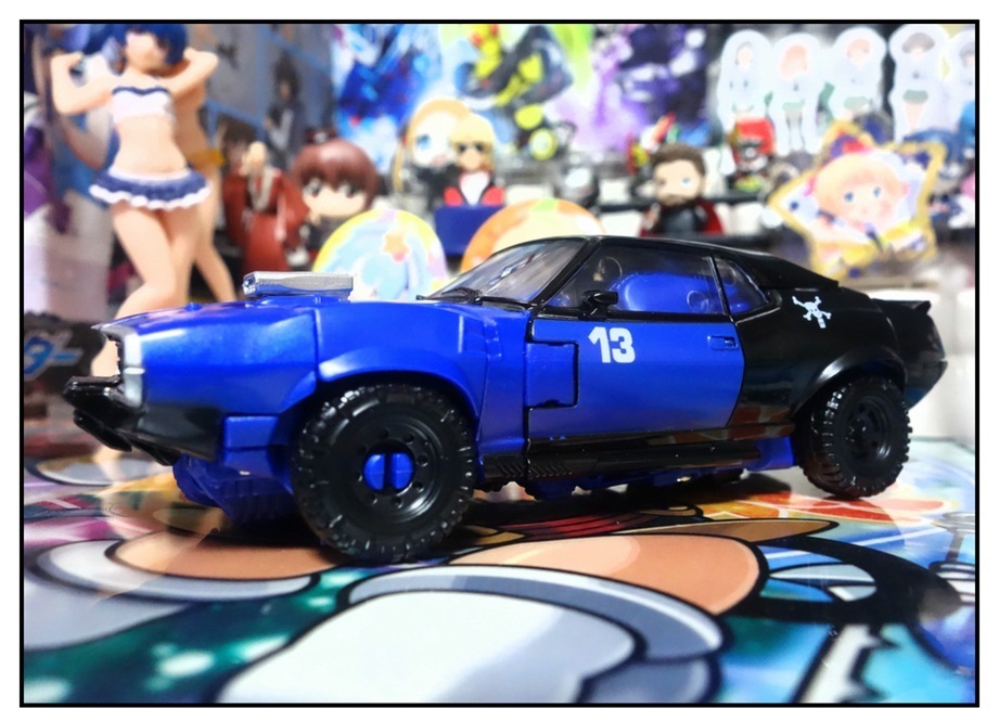 戦闘機シャッター発売前に“出来が良い方”のドロップキックで遊んでおく!!_f0205396_19291595.jpg