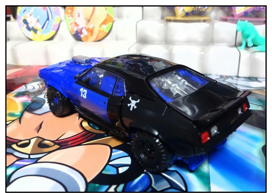 戦闘機シャッター発売前に“出来が良い方”のドロップキックで遊んでおく!!_f0205396_19292279.jpg