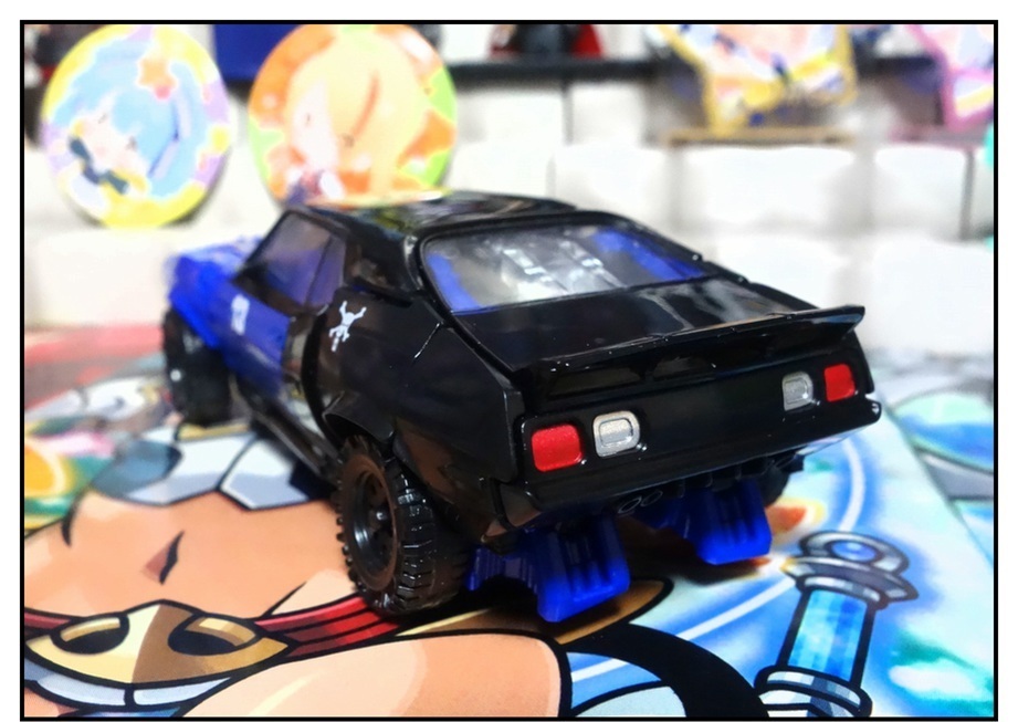 戦闘機シャッター発売前に“出来が良い方”のドロップキックで遊んでおく!!_f0205396_19292843.jpg