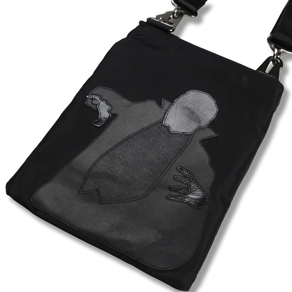 UNDERCOVER 2020 Spring/Summer \"I hold a beast, an angel, and amadman in me\"_c0188708_16312333.jpg