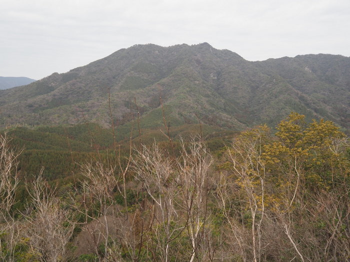 鞍掛山登山_c0116915_00112689.jpg