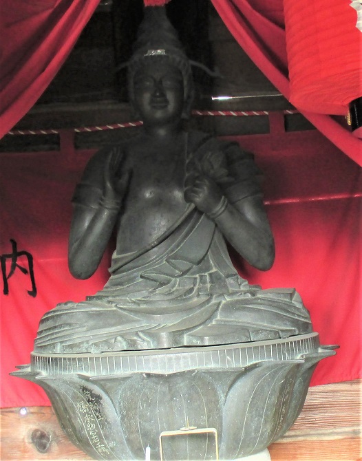 旧八反田川の川筋の散策の中で②_a0087378_8373953.jpg