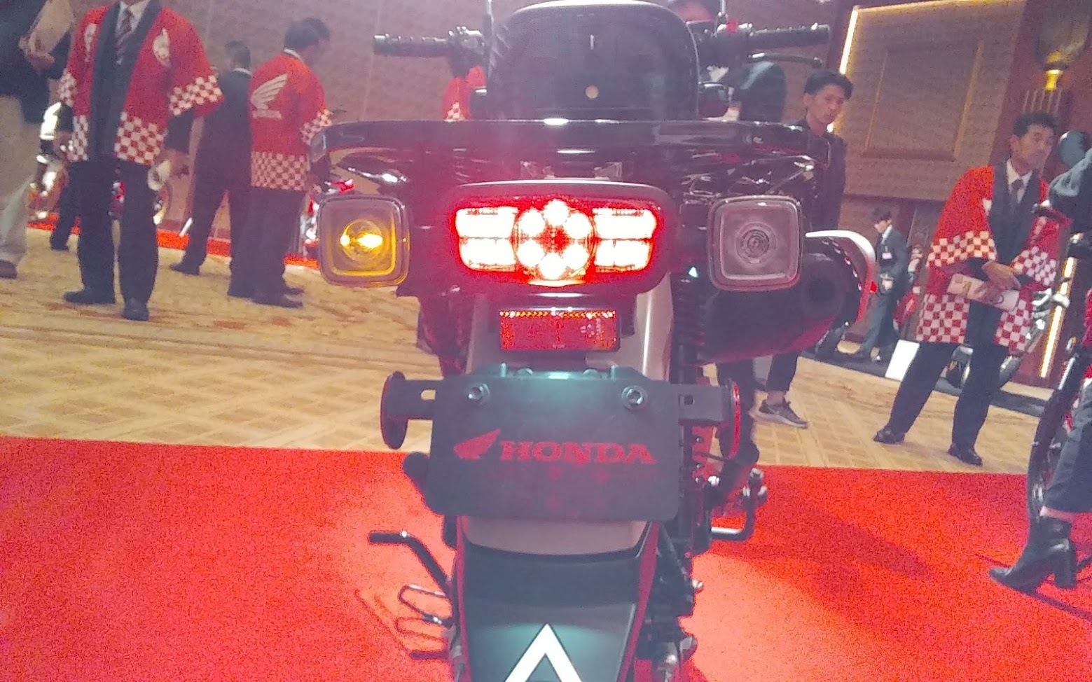 CT125・ハンターカブを見てきた!(前編)_f0061705_14525119.jpg