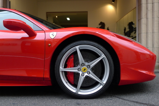 Classic Ferrari の美しさ_a0129711_15100589.jpg