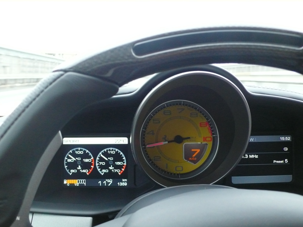 Classic Ferrari の美しさ_a0129711_15242641.jpg