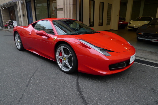 Classic Ferrari の美しさ_a0129711_15350366.jpg
