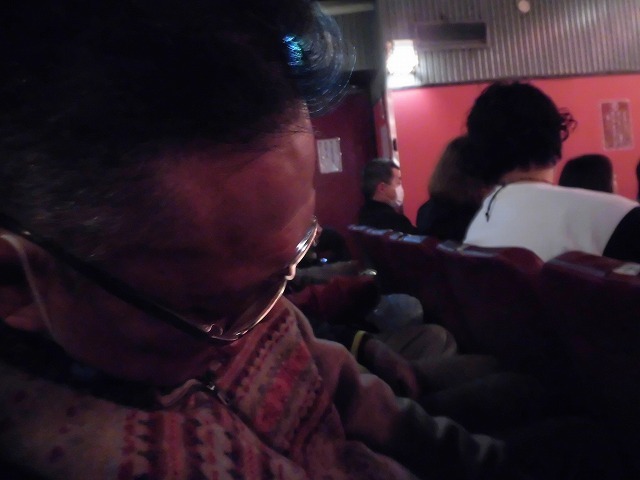 浅草で昼飲み、落語を満喫した「とことん東京・修学旅行」その2_f0141310_08080235.jpg