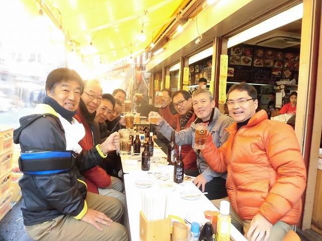 浅草で昼飲み、落語を満喫した「とことん東京・修学旅行」その2_f0141310_08091736.jpg