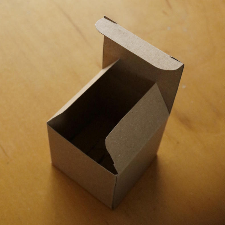 「入れ物をつくろう」箱の作り方_c0060143_10404311.jpg