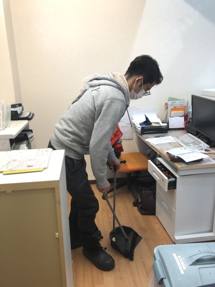 1月30日(木)本店ブログ★ ポルシェ パナメーラ あります✊_b0127002_16293197.jpg