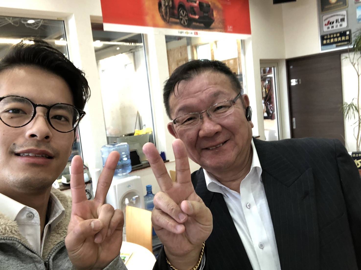 1月30日(木)本店ブログ★ ポルシェ パナメーラ あります✊_b0127002_19141269.jpg